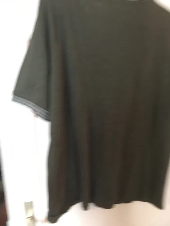 Teeshirt - photo numéro 2