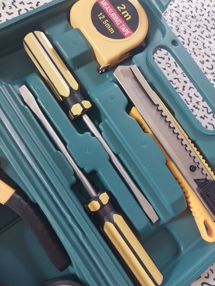 Coffret outils basique – kit de bricolage complet - photo numéro 2