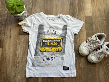 - Tee shirt Firefly - 6 ans - Très bon état, mini tache