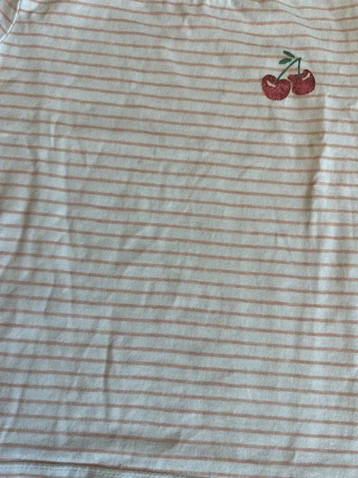 2 t-shirts 5 ans - photo numéro 8