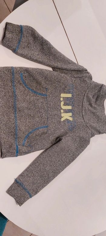 Pull sweat 4 ans