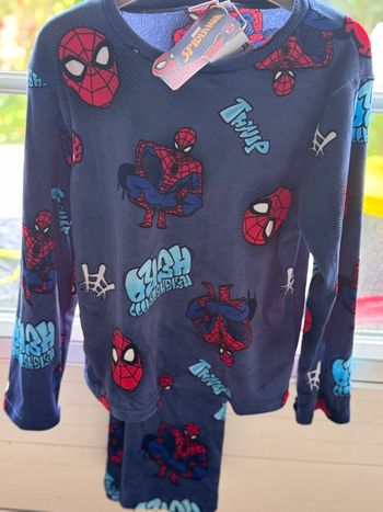 Pyjama velours Spiderman Noël  5 ans neuf