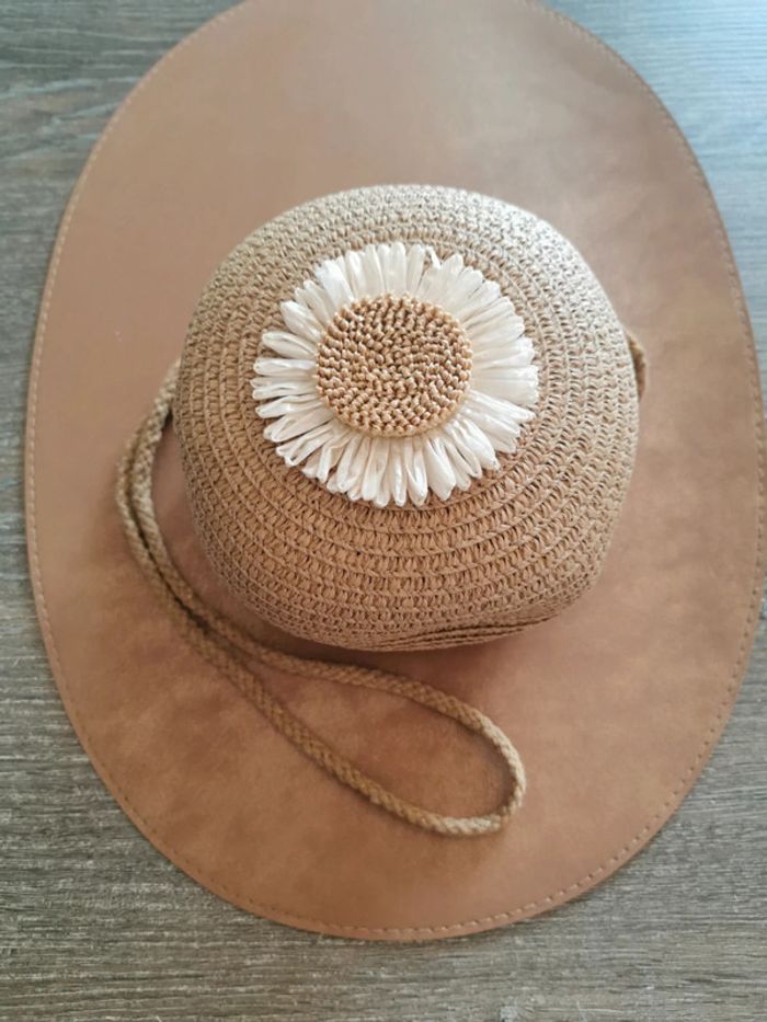 Sac en paille rond motif tournesol en bandoulière