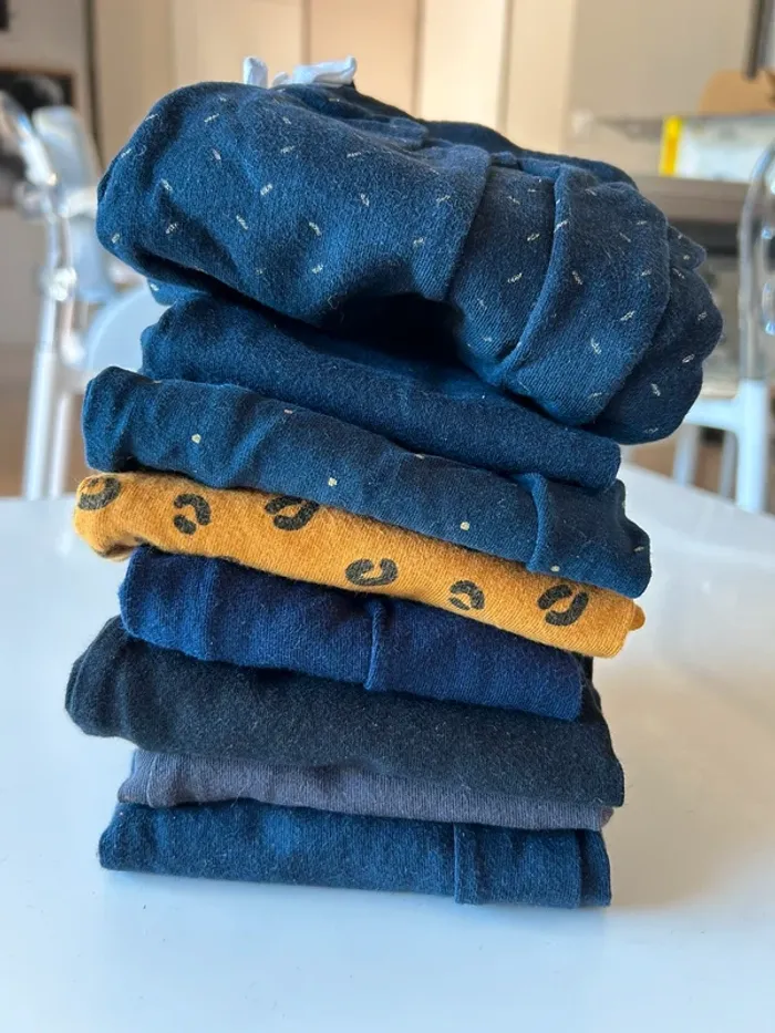 7 leggings et 1 jogging - photo numéro 2
