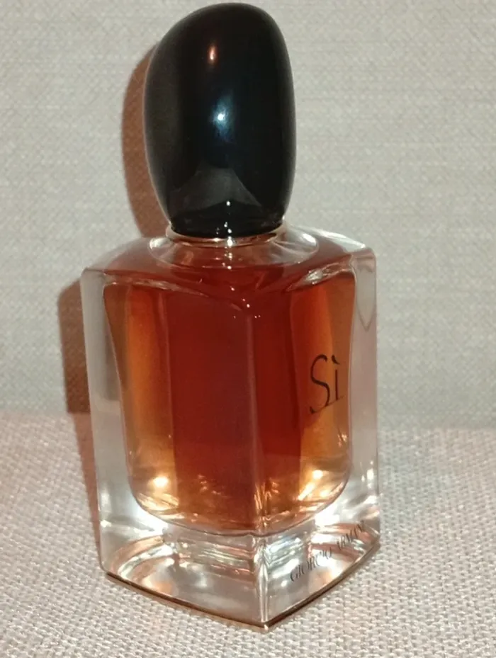 Parfum Giorgio Armani neuf Sì - photo numéro 5