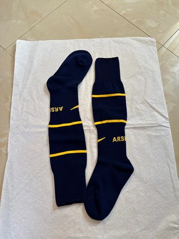 Chaussettes de foot Nike équipe Arsenal taille 30/35 authentique neuf