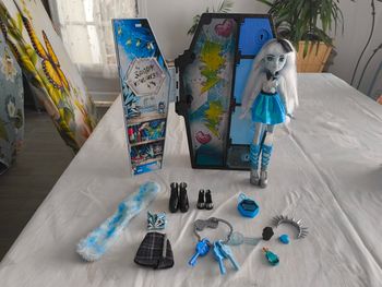 Monster high casier secret frankie stein 