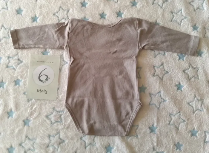 Lot de bodies U tout petit - photo numéro 6
