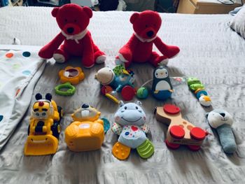 Lot de jouet bébé