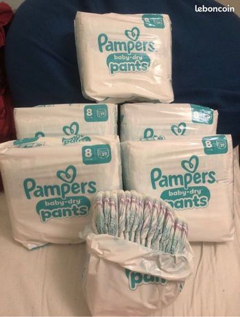 Lot de 159 couches Pampers baby dry taille 8