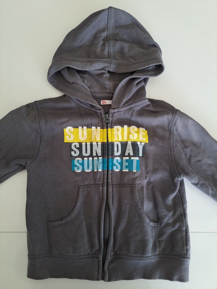 Lot de 2 sweats zippés garçon 5 ans TBE - photo numéro 6
