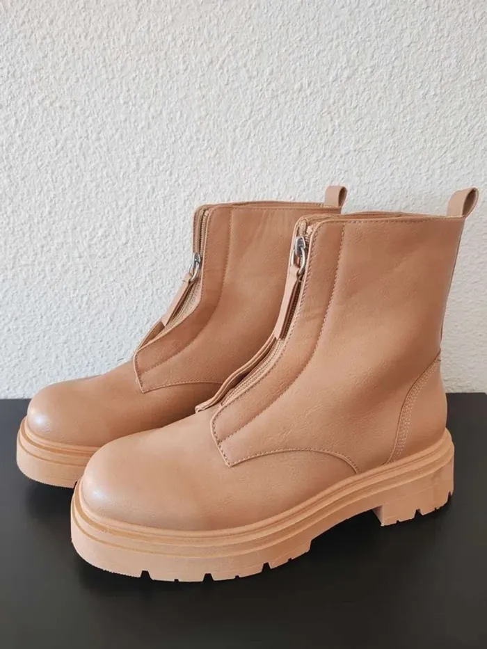 Boots marron en faux cuir – Taille 39