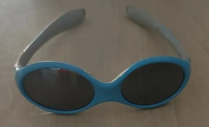 Lunettes de soleil bébé Jublo bleue et grise - photo numéro 2