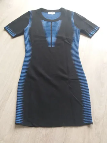 Robe manches courtes