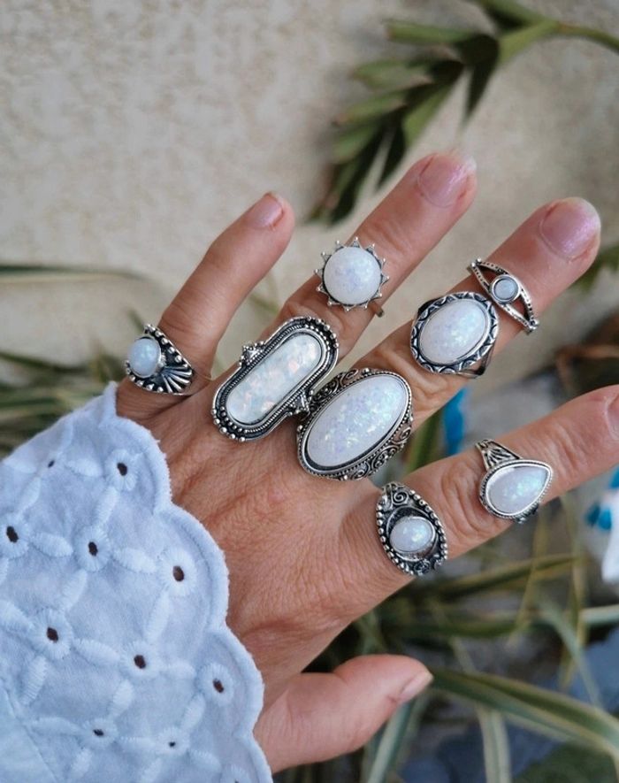 A43 Lot de 8 bagues bohème rétro diverses taille neuve