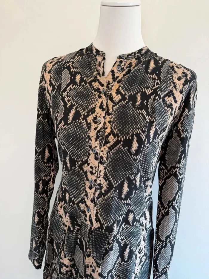 Robe en soie Boss Orange léopard femme taille 38 comme neuve - photo numéro 2