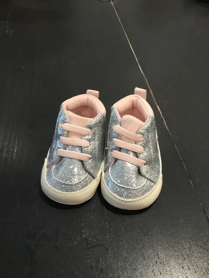 Chaussures bébé 0-3 mois