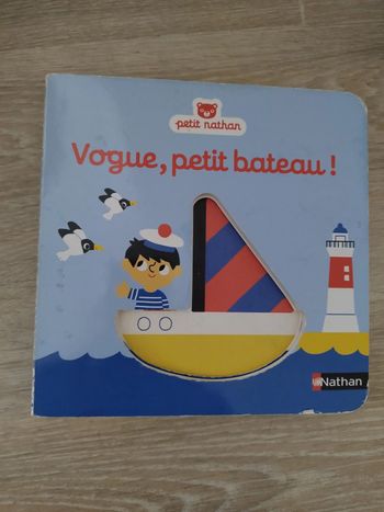 Livre Vogue, petit bateau