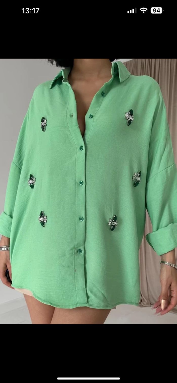 Chemise vert pomme  à strass - photo numéro 3