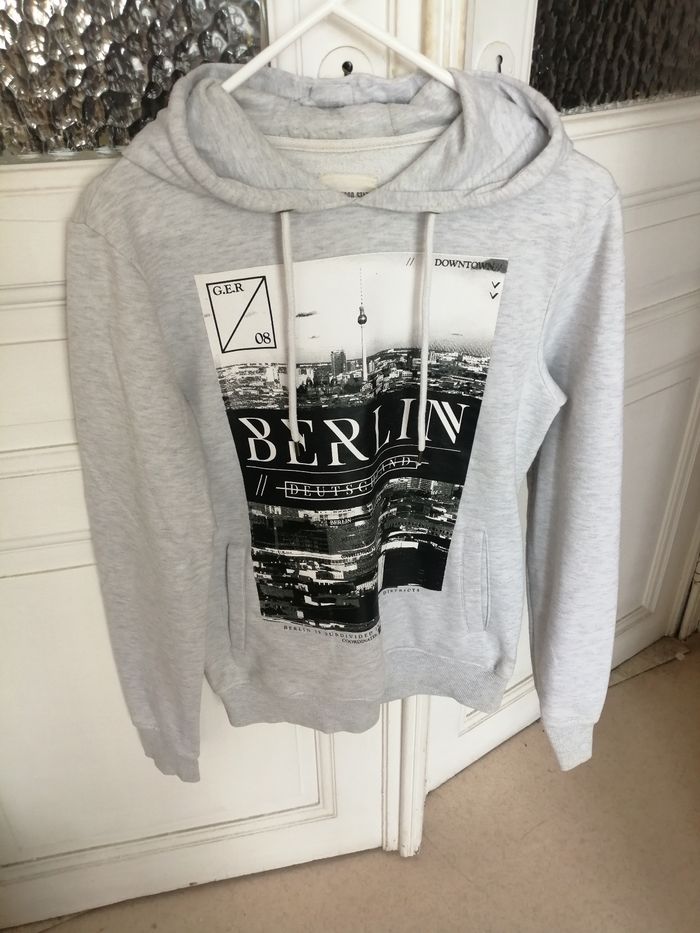 Sweat-shirt a capuche - photo numéro 4