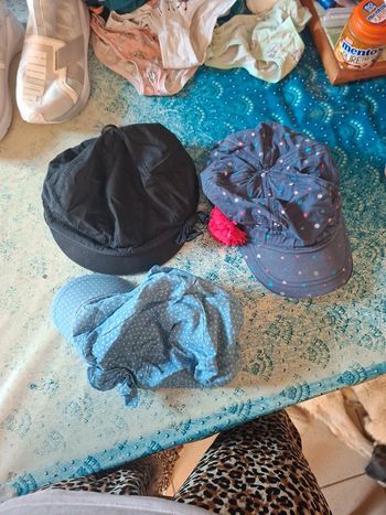Lot casquette 6/8 ans