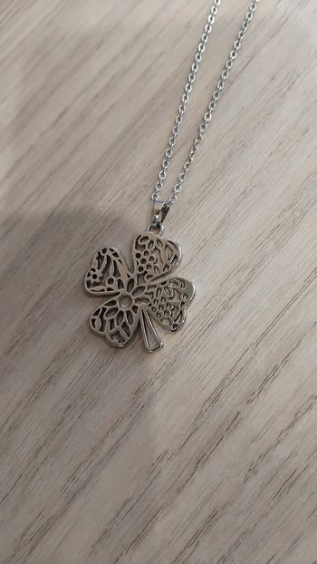 Collier trèfle