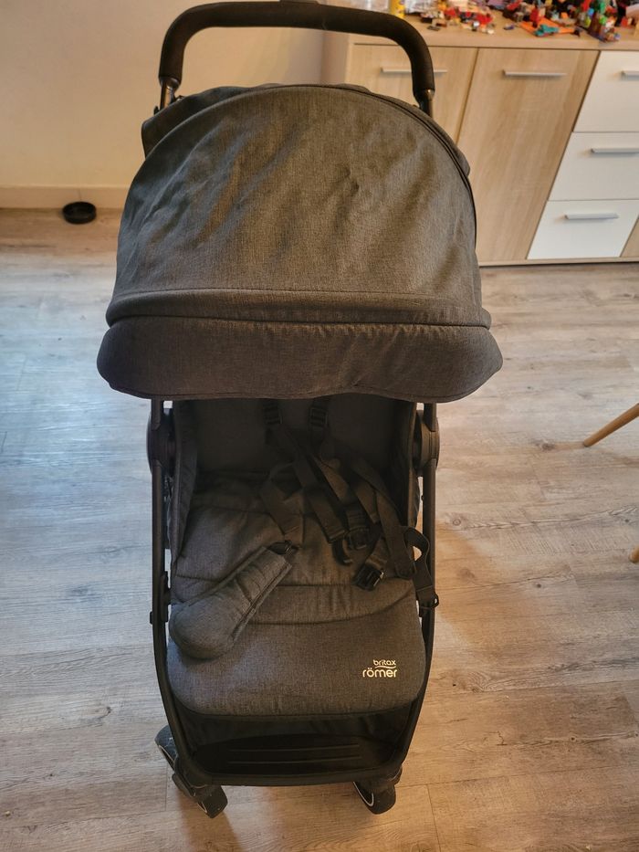 URGENT POUSSETTE - photo numéro 2