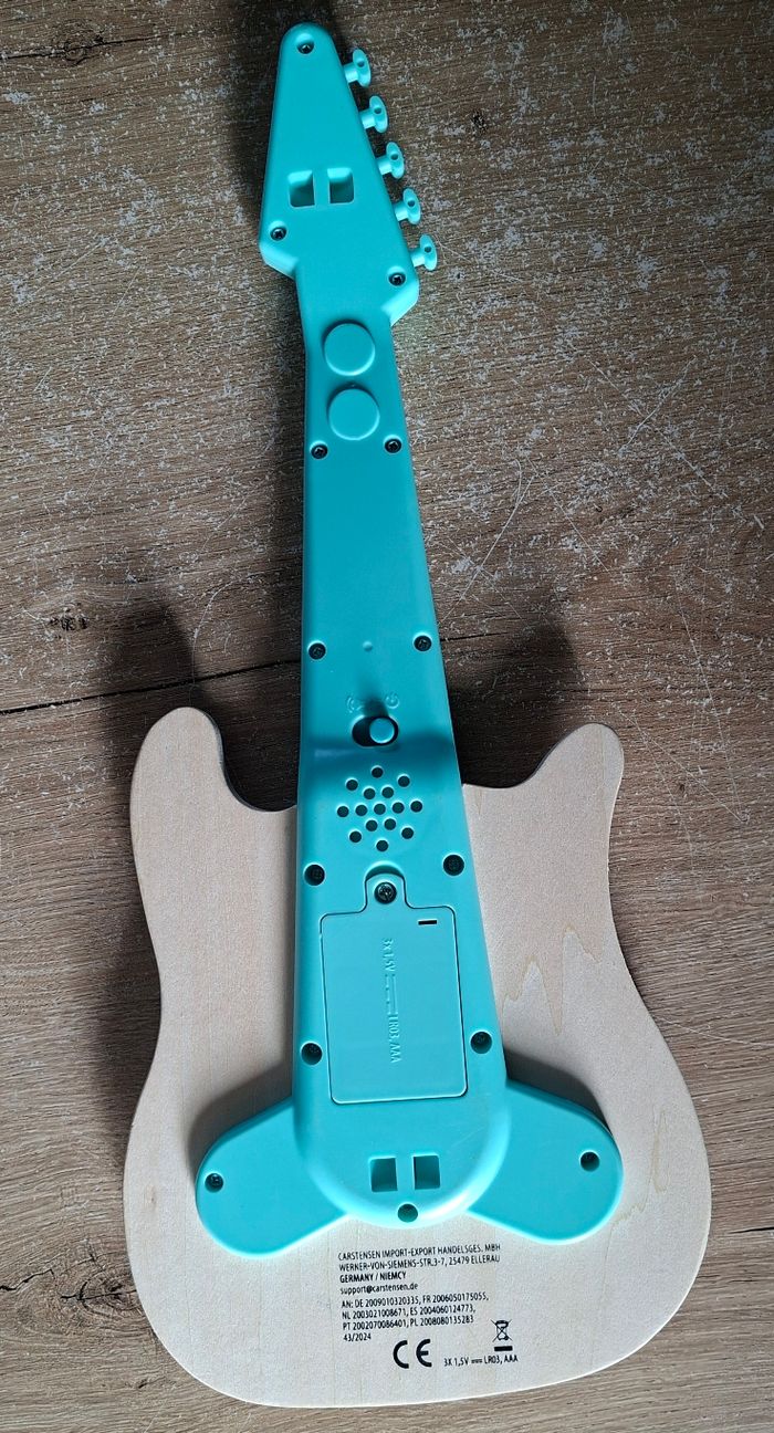 Guitare enfant - photo numéro 3