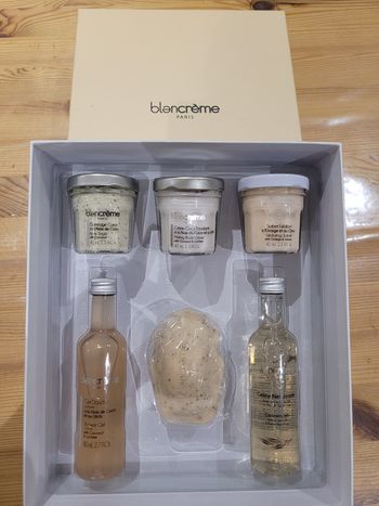 Coffret de soins Blancrème NEUF
