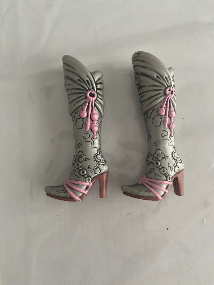 Lot Bottes hautes Barbie My Scene - Fab Faces (Kennedy / Barbie - photo numéro 1