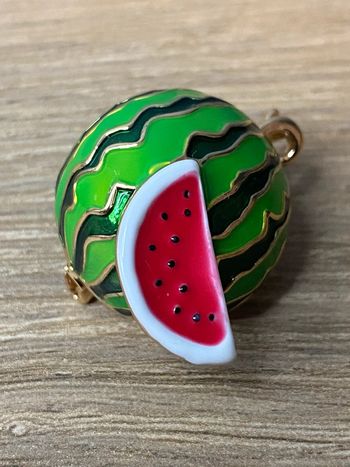 Broche pastèque émaillé