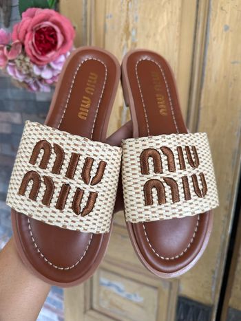 Claquette miu miu 