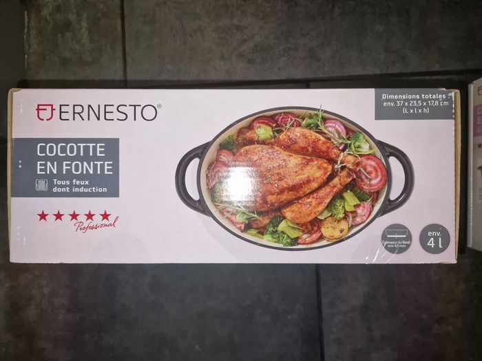 Cocotte en fonte 4 litres NEUVE - photo numéro 5