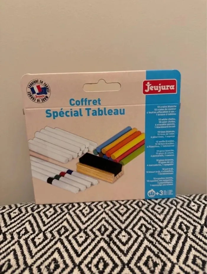 Jeujura - Coffret spécial Tableau : craies, feutres, brosse à tableau - 3 ans et + - photo numéro 2