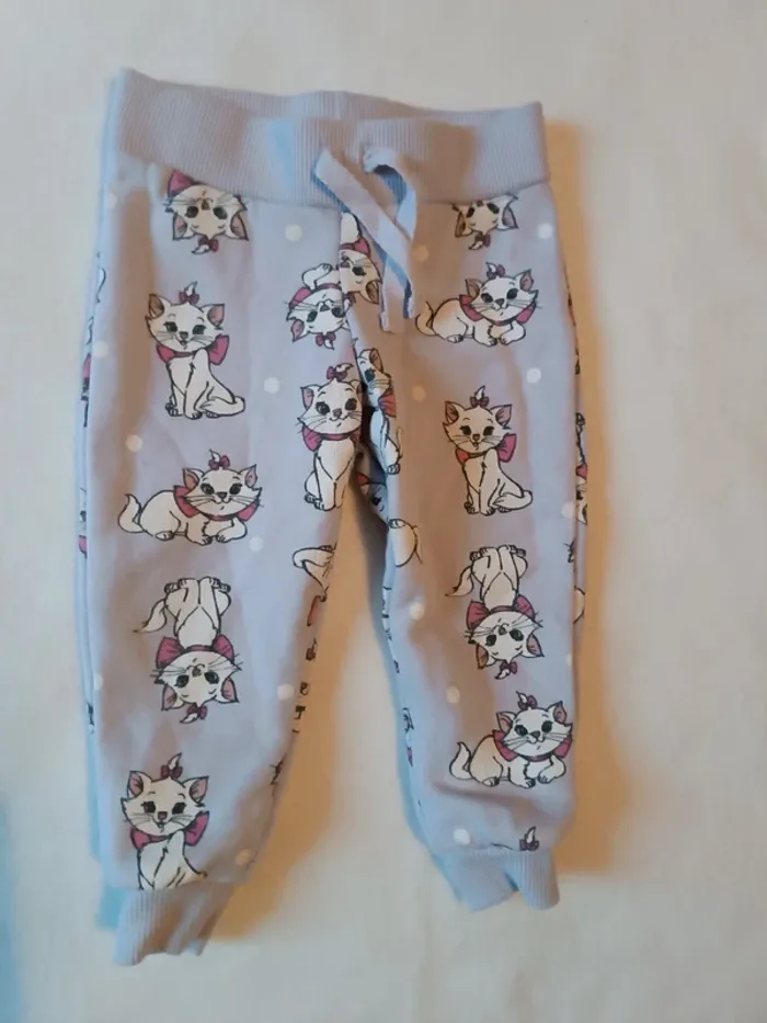 Lot deux pièces Disney bébé fille 6/9mois - photo numéro 3