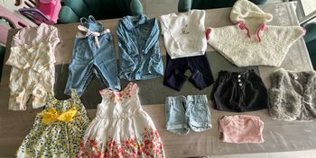 Lot de vêtements fille 12 mois
