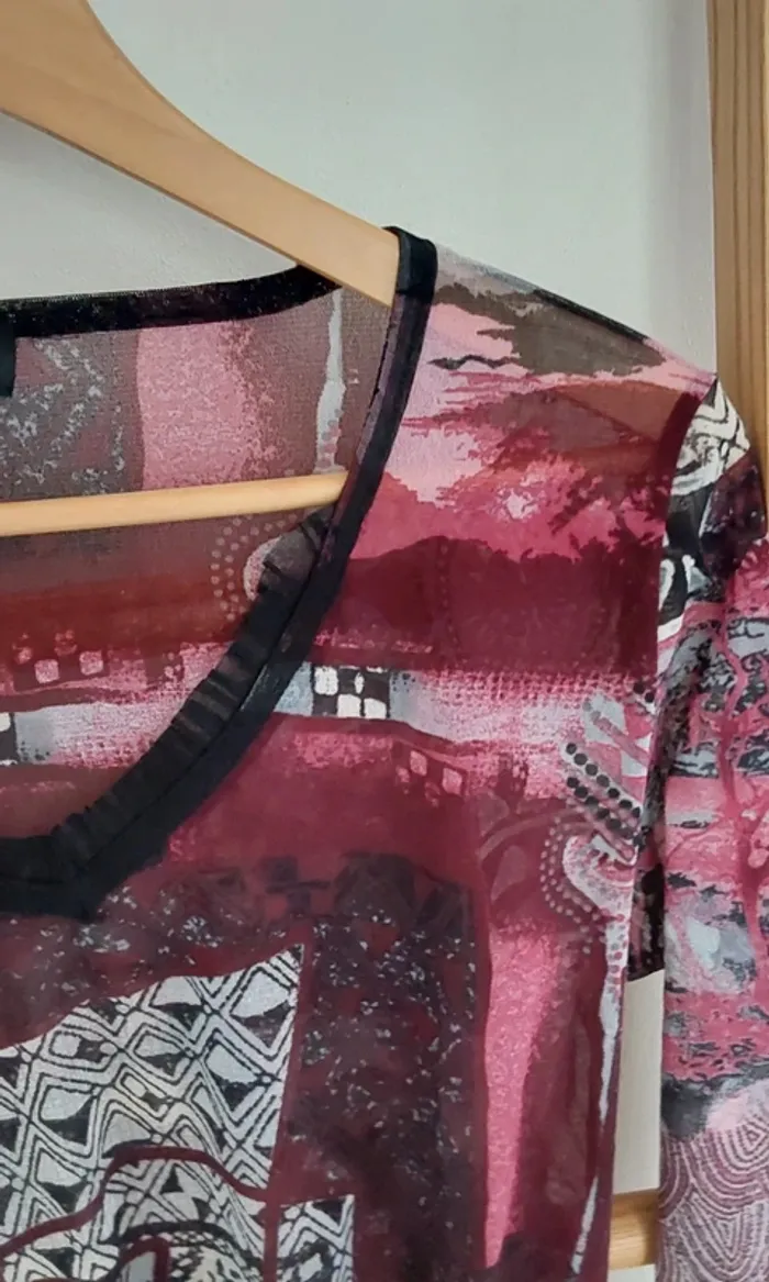 Joli haut chic voile rouge et noir Halogène T 40/42 - photo numéro 12