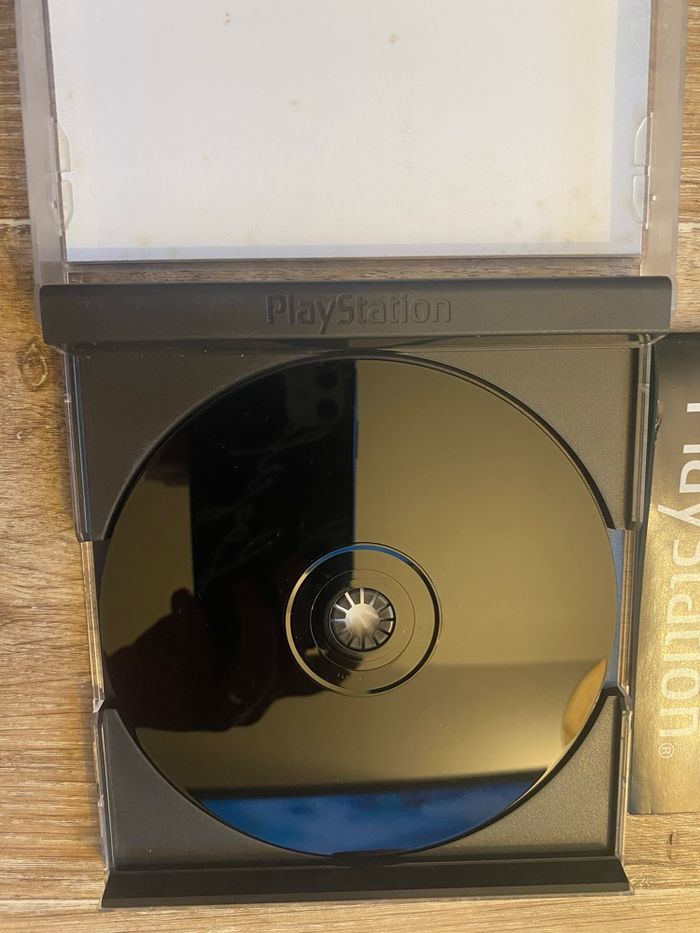 Rayman  2 sur Ps1 - photo numéro 2