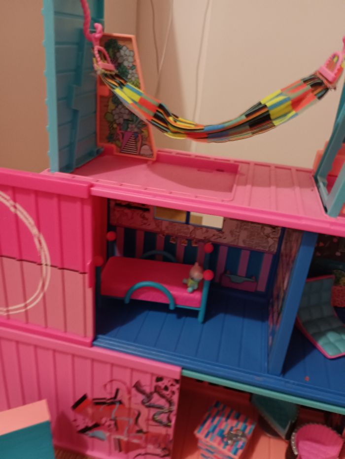 Maison poupée lol avec figurine et accessoires - photo numéro 3