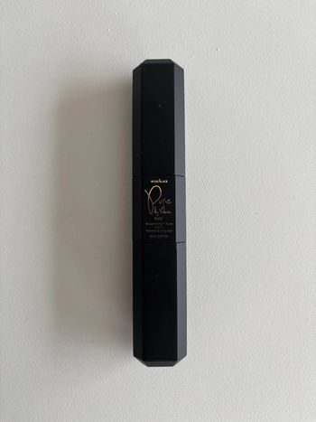 Mascara noir + base 2 en 1 pure volume et longueur