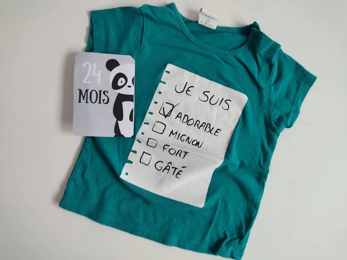 Tee-shirt manches courtes, taille 24 mois
