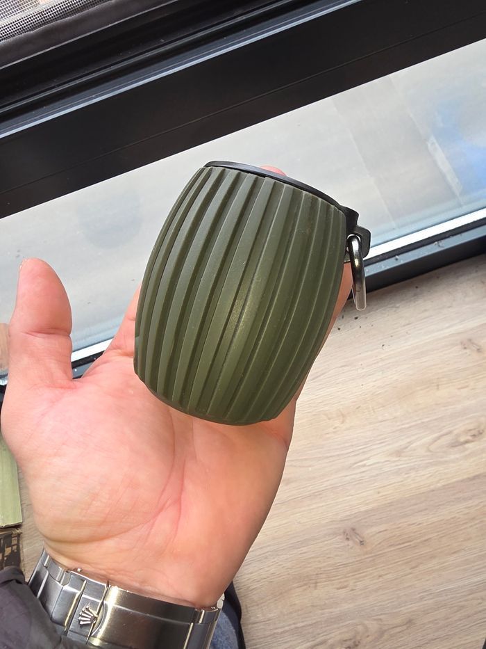 Haut parleur Phillips Grenade - photo numéro 3