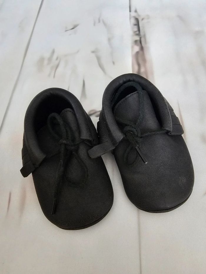 Paire de chaussures 6/12 mois