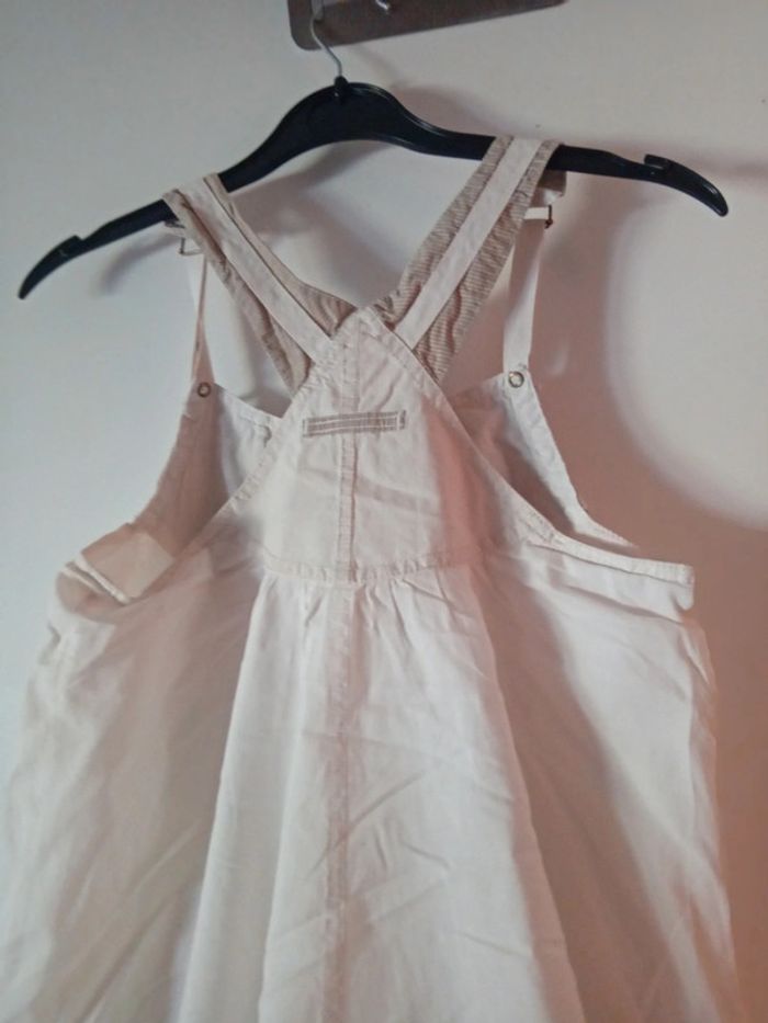 Jolie robe blanche. 12 ans - photo numéro 8