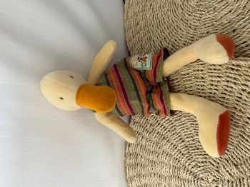 Doudou canard la grande famille MOULIN ROTY