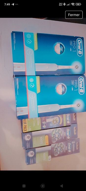 Deux brosses à dents+10 brossettes