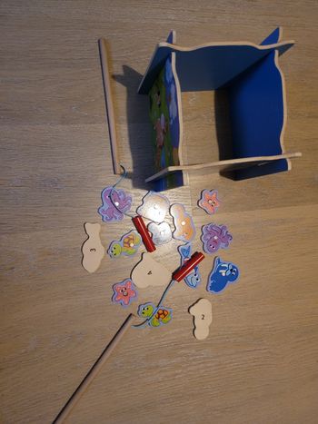 Pêche à la ligne en bois