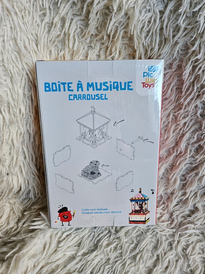 Activité manuelle - loisirs créatifs - créer ta boîte a musique carrousel en bois Neuf - photo numéro 2