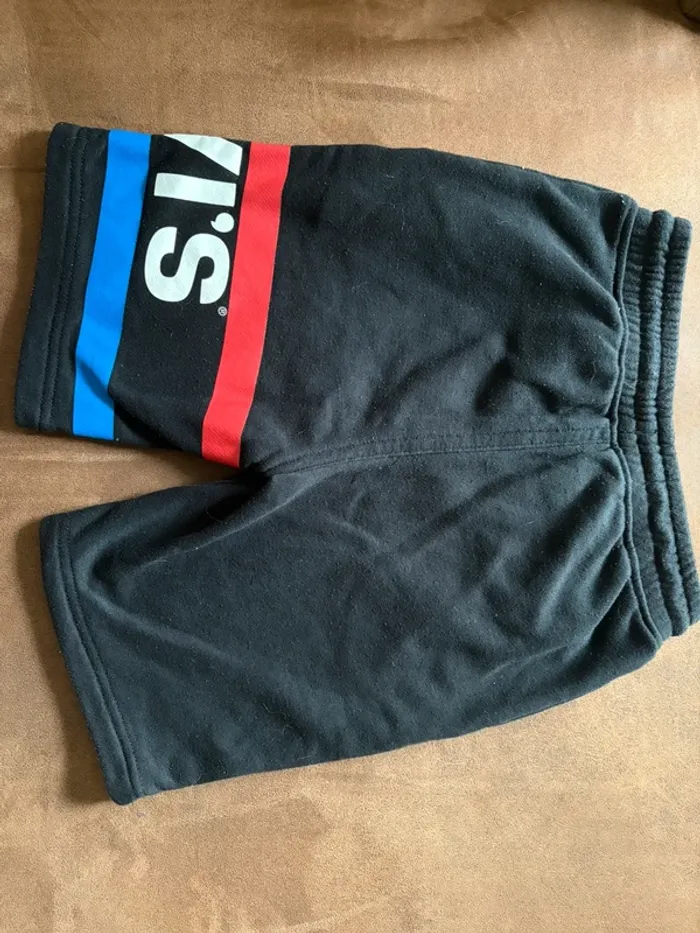 Short levis - photo numéro 2