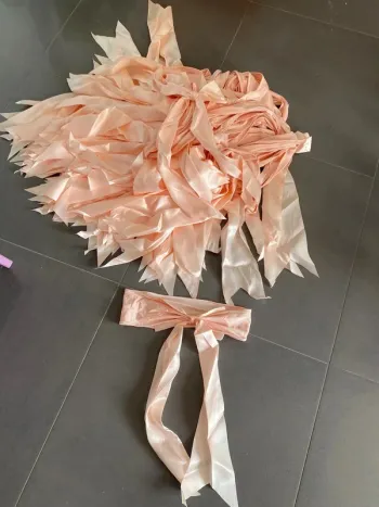 Lot 50 noeuds pour chaises rose clair